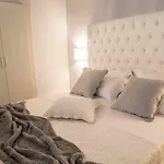 Morelli بيت ضيافة 4*